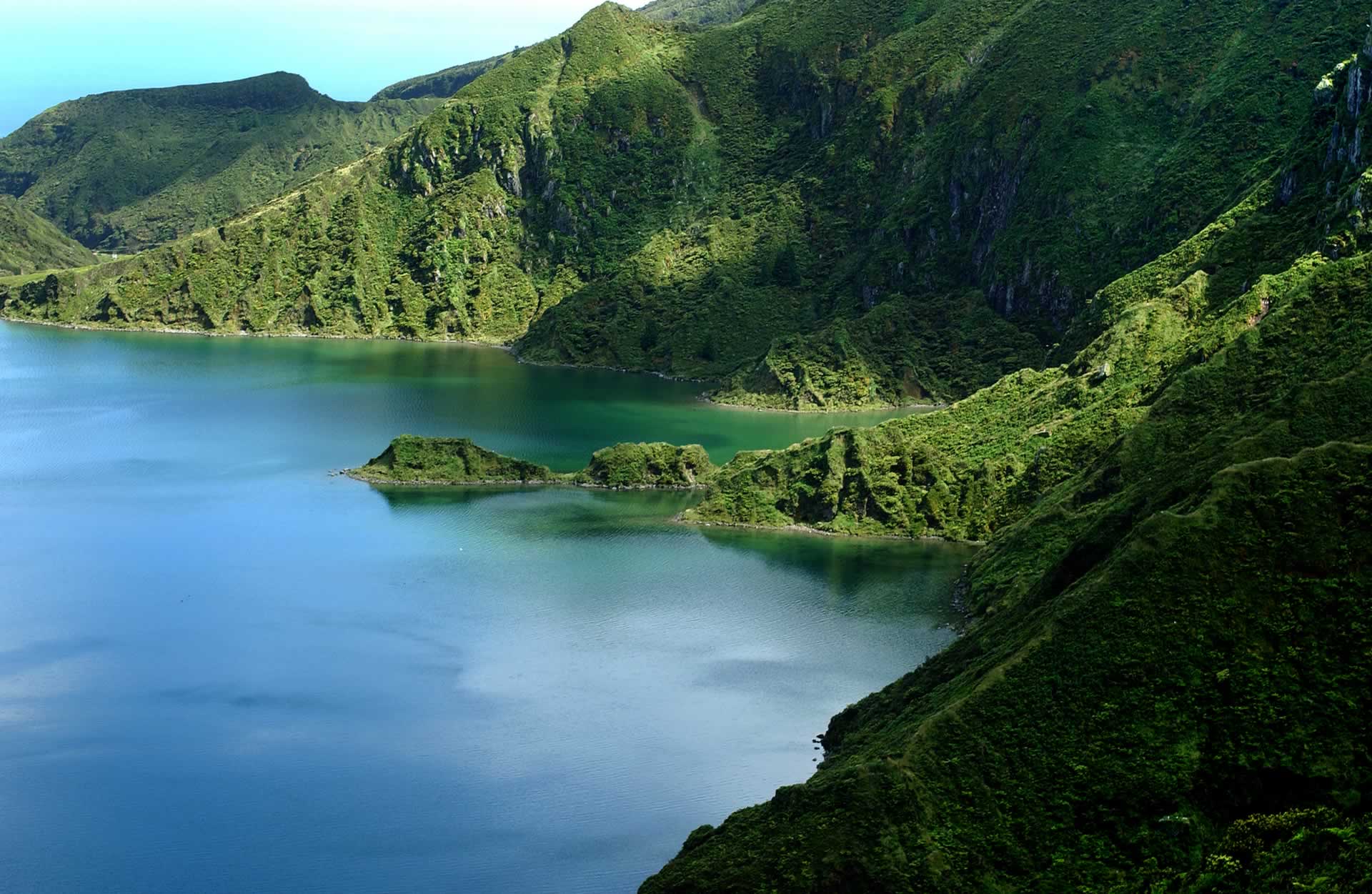 Randonnée du mirador Vista do Rei au lac de Sete Cidades, île de São Miguel